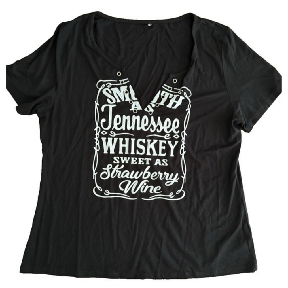 Flamingals V-Neck Womens Size XL Black  Smooth As Tennessee Whiskey Tee‎